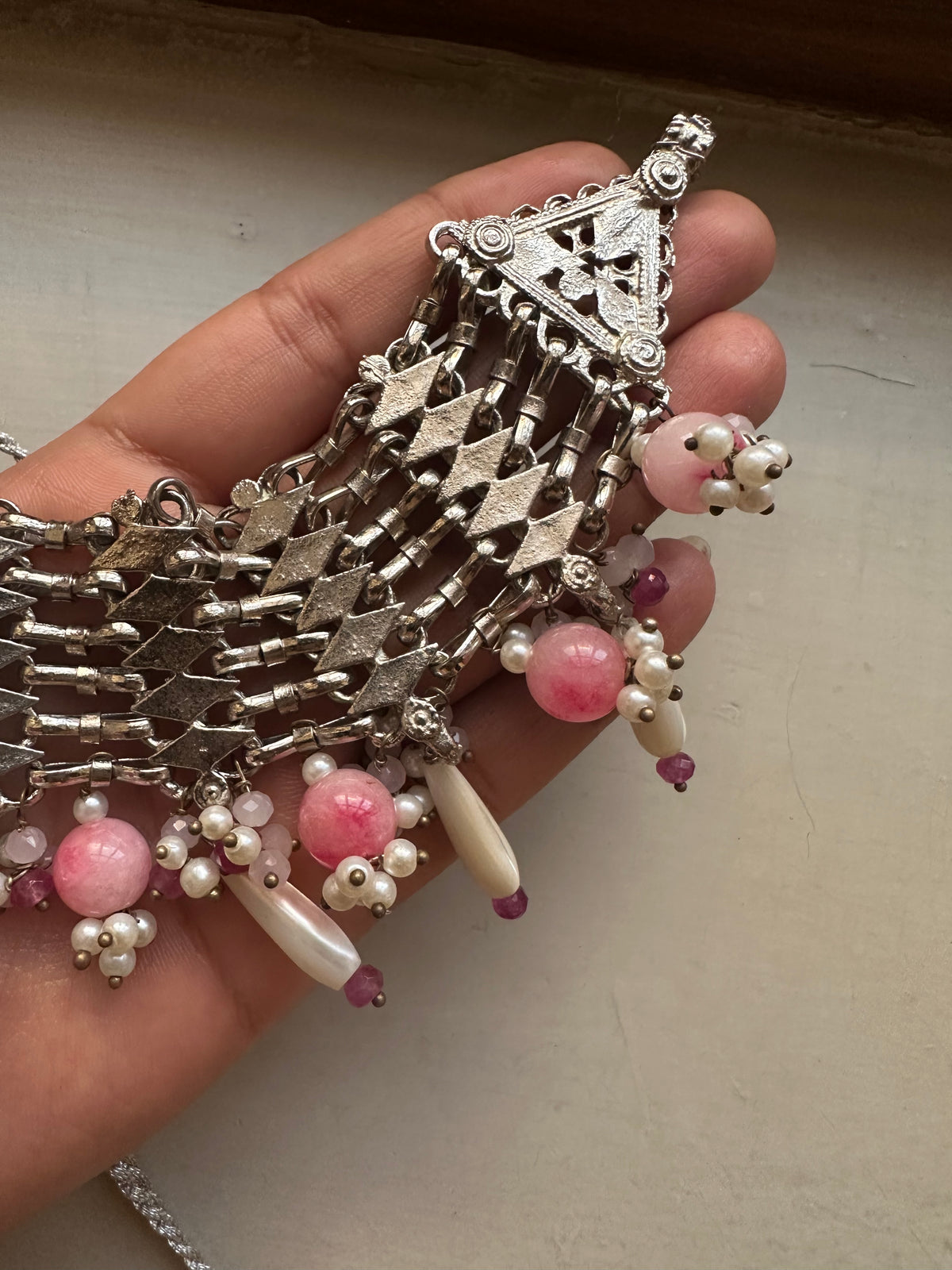 GULAABI KHWAAB CHOKER [SILVER PLATED WITH SHELL PEARLS & SEMI PRECIOUS STONES
