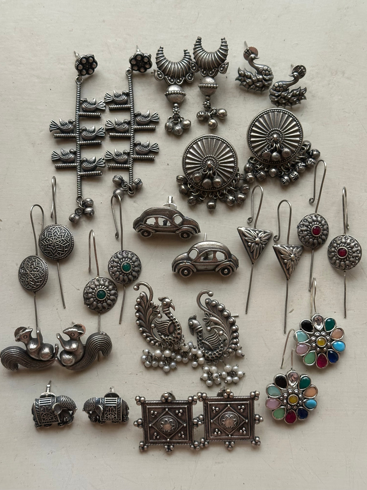 MULTI STONE EARSTUDS