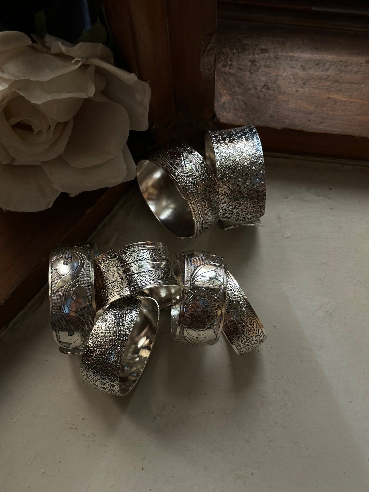 GUL CHEHRA HANDCUFF