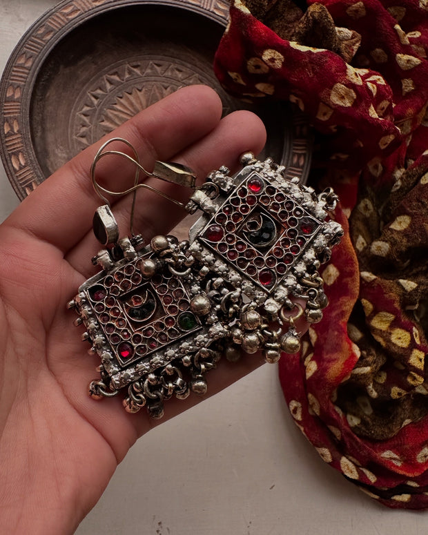 CHOKOR VINTAGE EARRINGS
