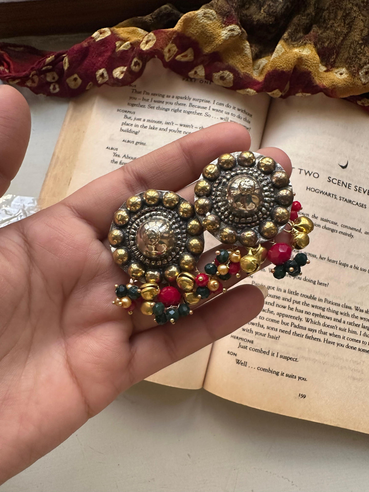 MAHPAARA VINTAGE EARSTUDS