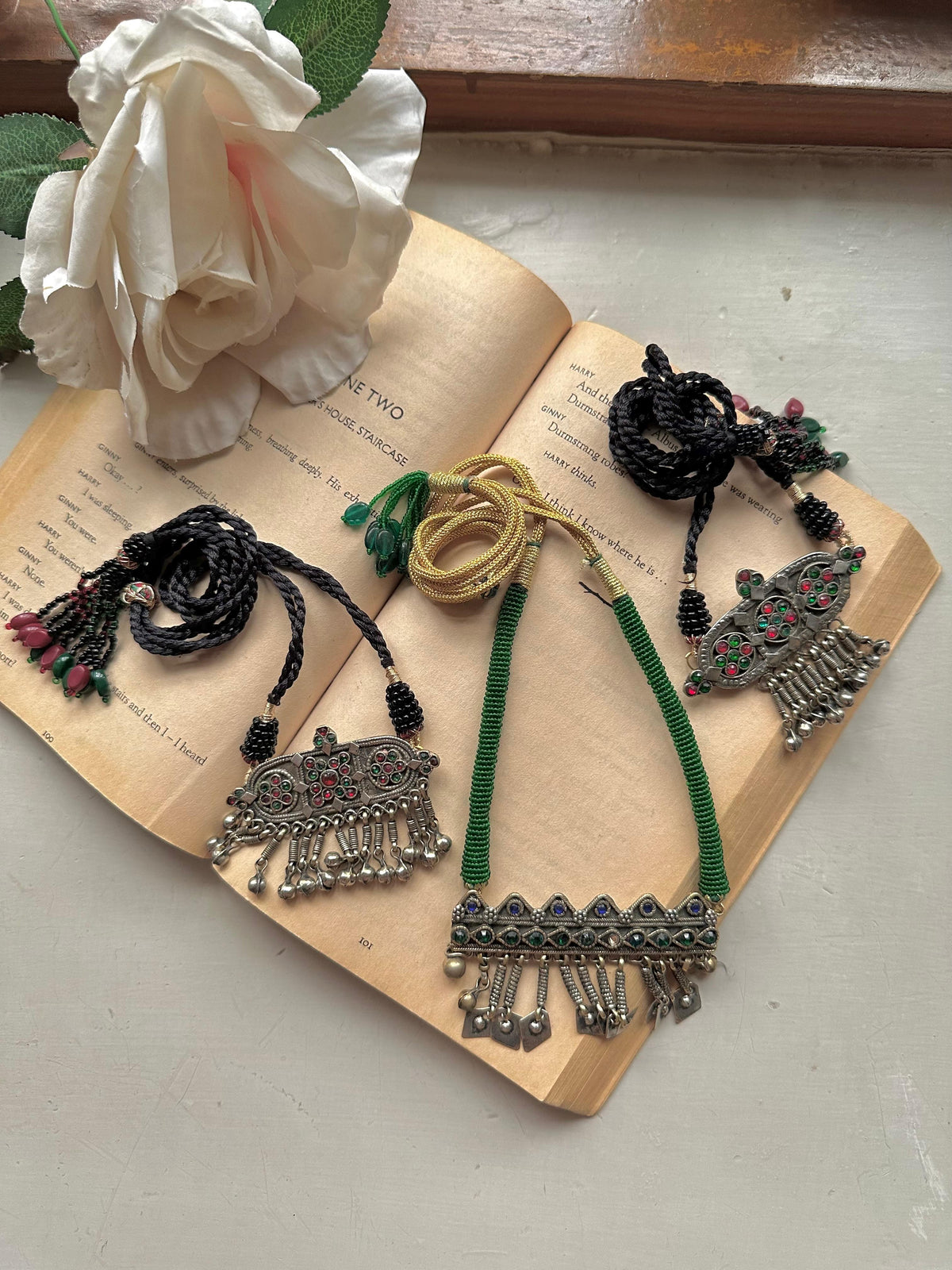NAGEEN VINTAGE CHOKER