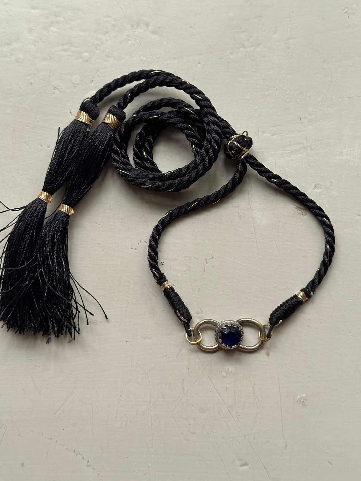 NAZUK VINTAGE CHOKER [BLUE STONE]