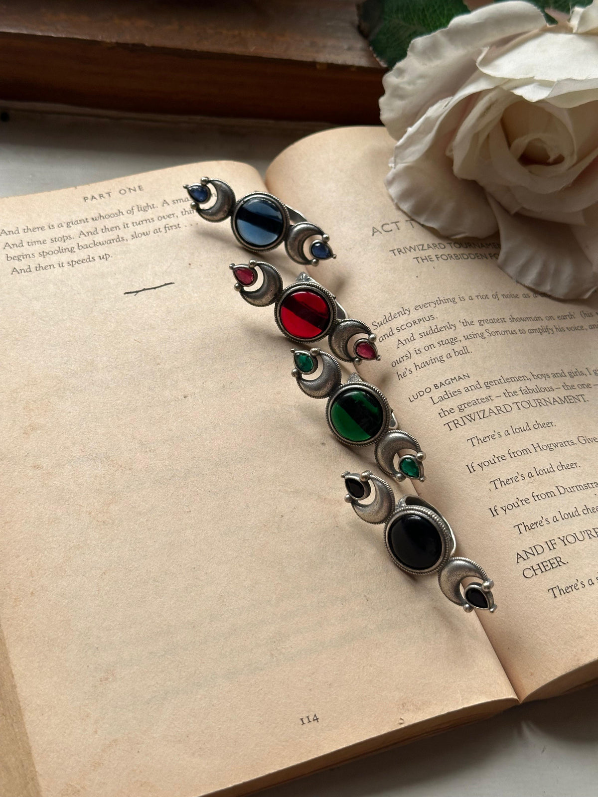 HEER RING [BLUE STONE]