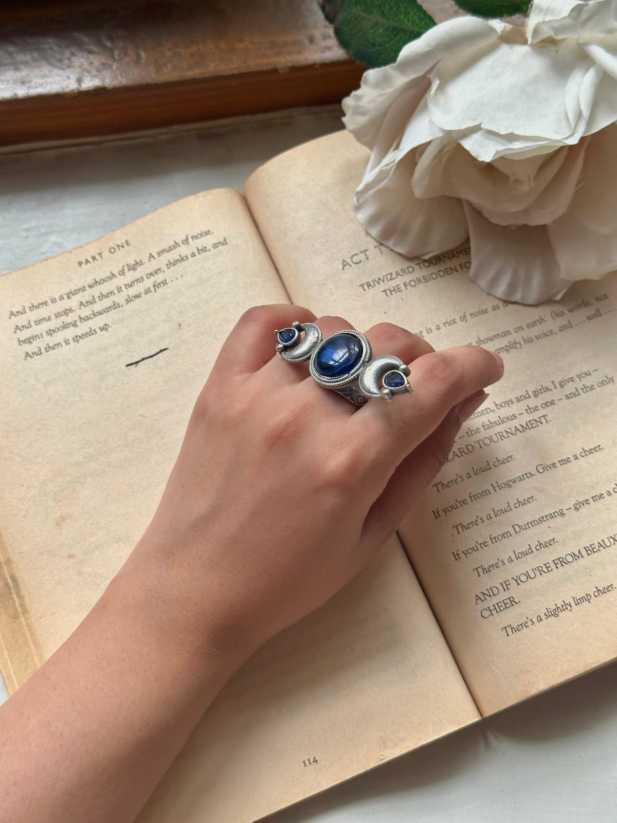 HEER RING [BLUE STONE]