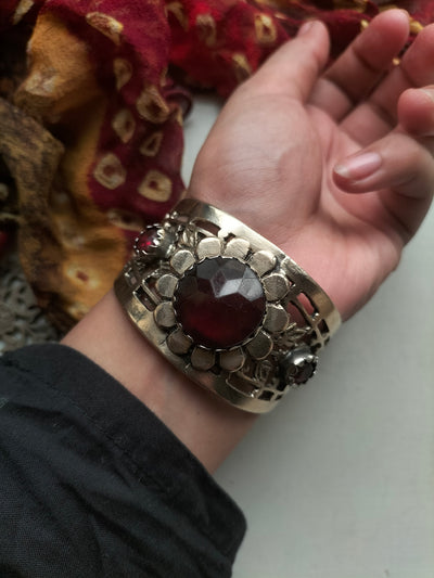 CRIMSON BLOOM VINTAGE HAND CUFF