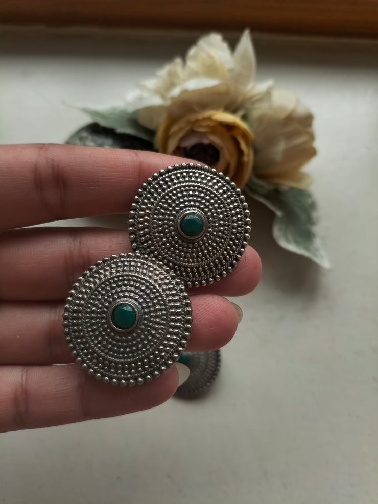 NEELOFAR EARSTUDS & TEEKA