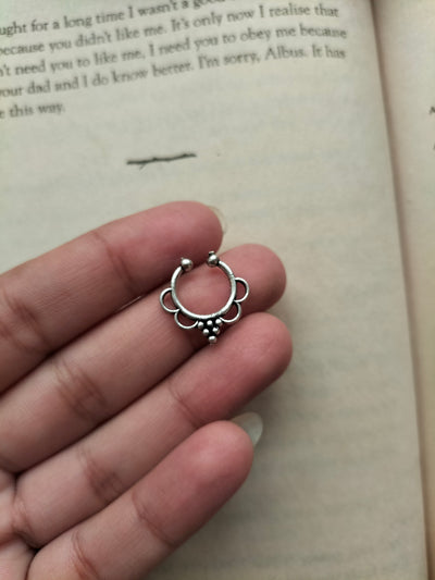 Kashish Septum ring/Nosecuff