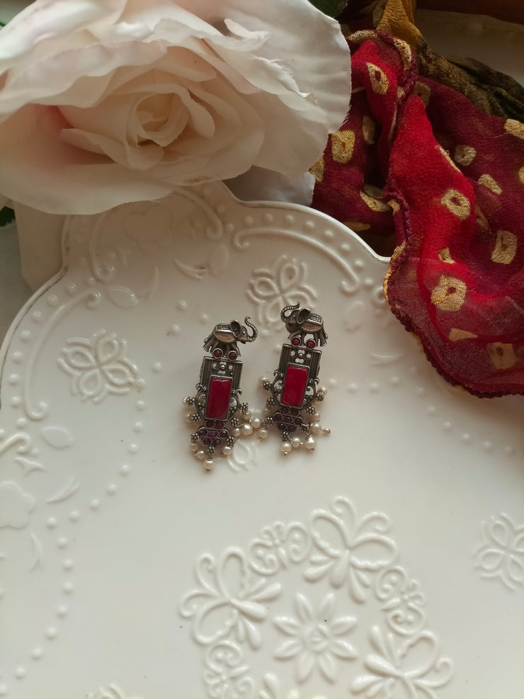 GHAZALA EARRINGS(dark red stone)