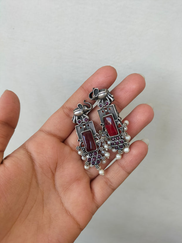 GHAZALA EARRINGS(dark red stone)