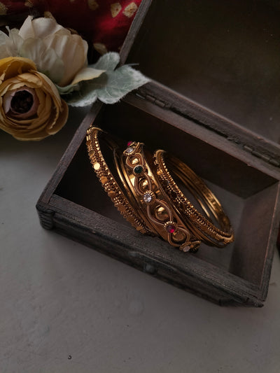 GOLDEN GRACE BANGLES
