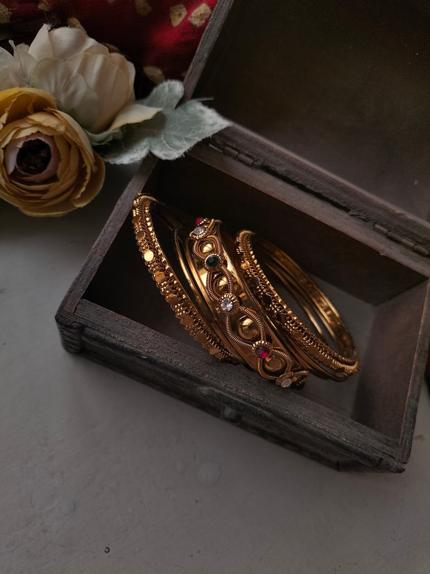 GOLDEN GRACE BANGLES