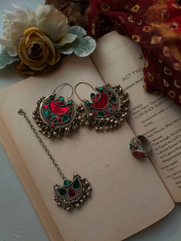 VINTAGE BALI SET (includes Bali Pair, a Teeka and a Ring)