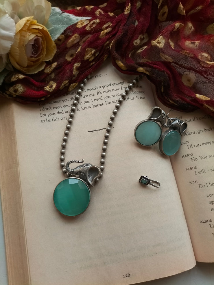 ELEPHANT SET [Includes a neckpiece, a pair of ear studs & a nose cuff]