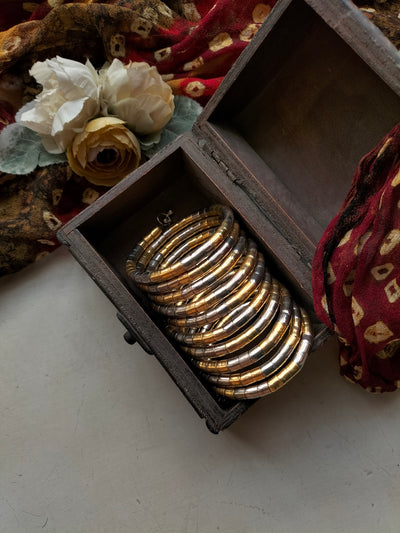 SAMEERA SPIRAL BANGLES
