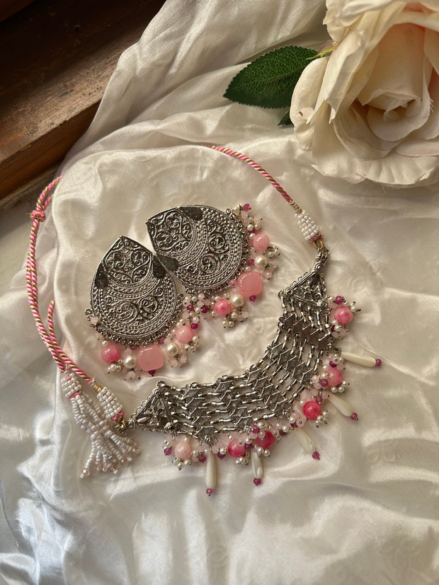 GULAABI KHWAAB CHOKER SET [Includes a choker and earrings with saharay]