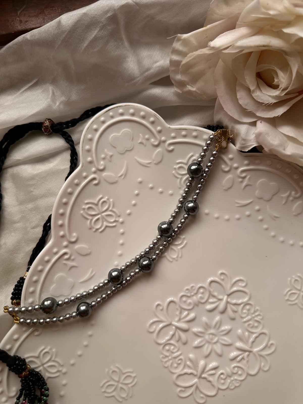 JAWERIYAA CHOKER