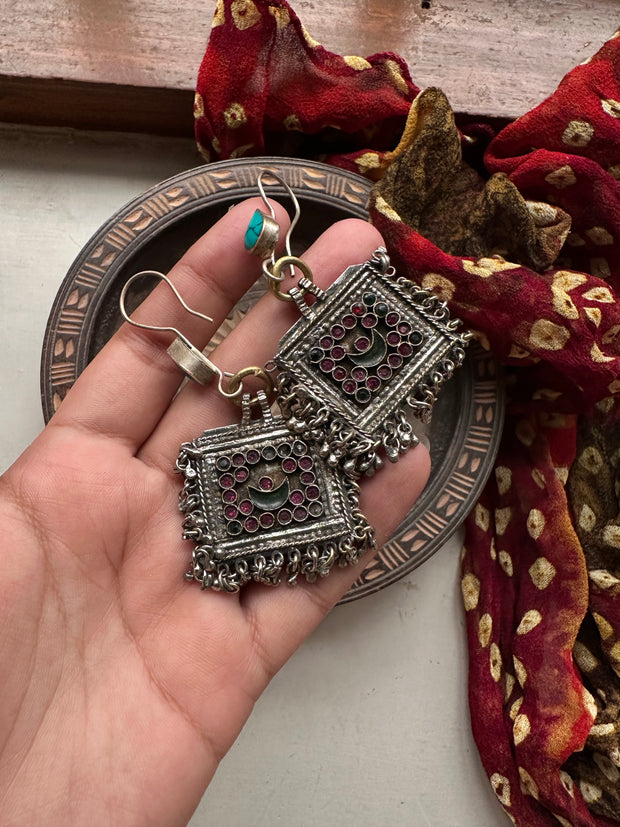 CHOKOR VINTAGE EARRINGS
