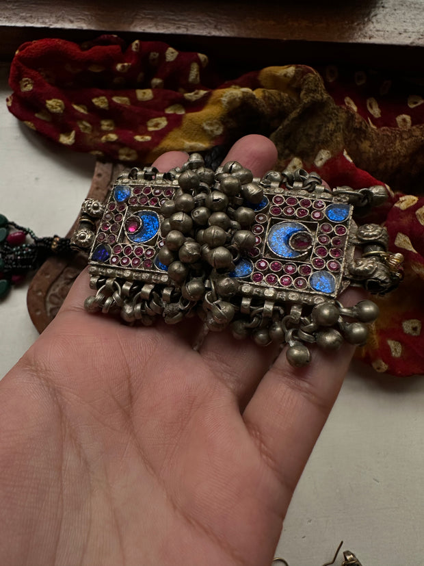 NEELI VINTAGE SET [Includes a choker and earrings]