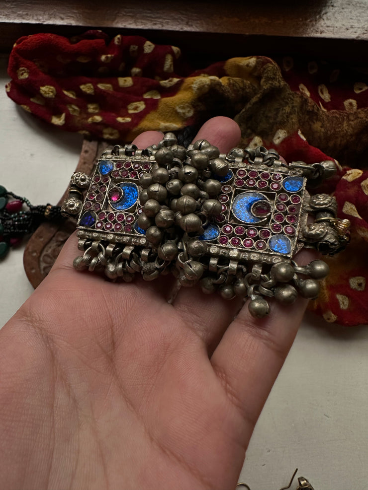 NEELI VINTAGE SET [Includes a choker and earrings]
