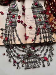 ZARGHONA VINTAGE NECKPIECE