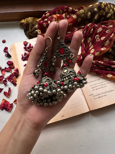 GULNAAR VINTAGE JHUMKA WITH SAHARAY