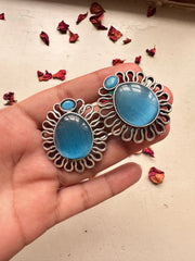 FARTASHIA EARSTUDS [LIGHT BLUE]