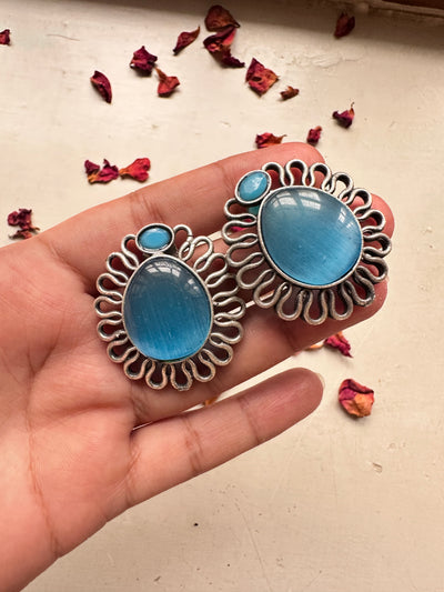 FARTASHIA EARSTUDS [LIGHT BLUE]
