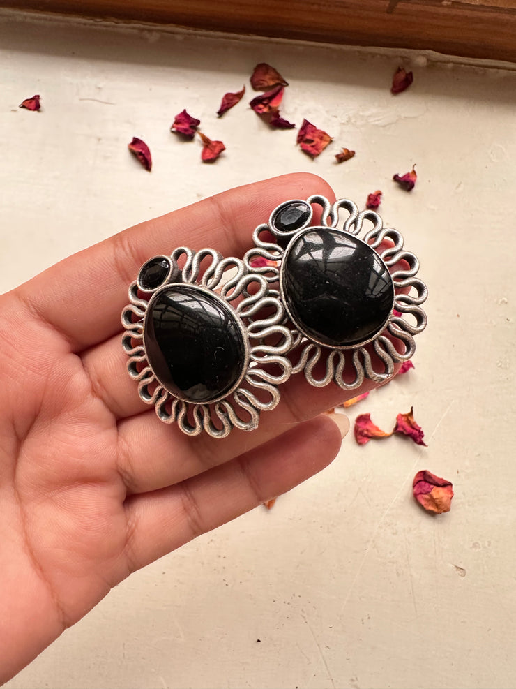 FARTASHIA EARSTUDS [BLACK]