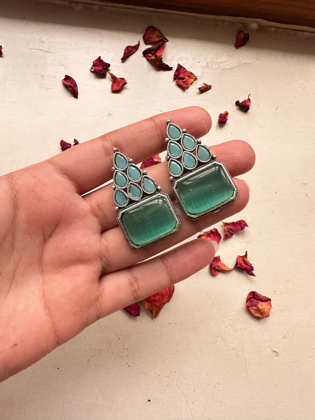 SHAZRAA EARSTUDS [MINT GREEN]