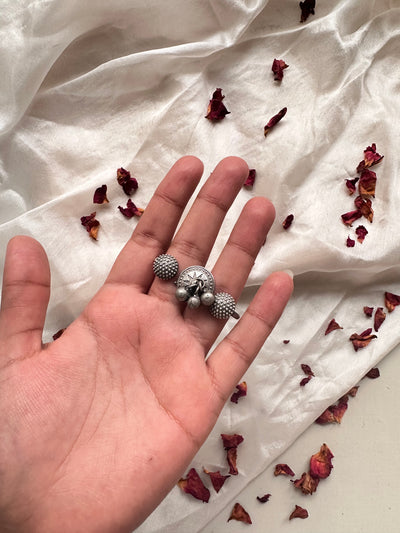 SHAHANA. RING
