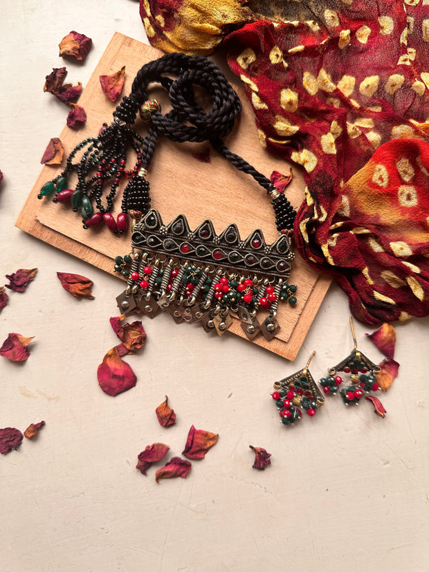 SAMAR VINTAGE CHOKER SET [CHOKER WITH EARSTUDS]