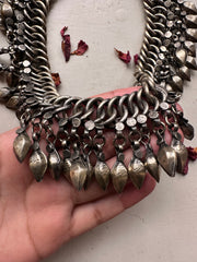 MEHEROONAA VINTAGE CHOKER