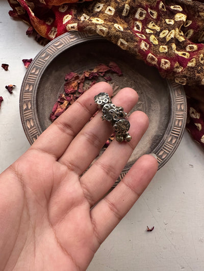 NAFEESA VINTAGE RING [CARVED]