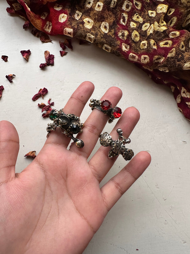 NAFEESA VINTAGE RING [RED]