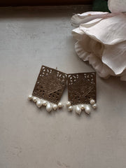 CHORUS EARRINGS