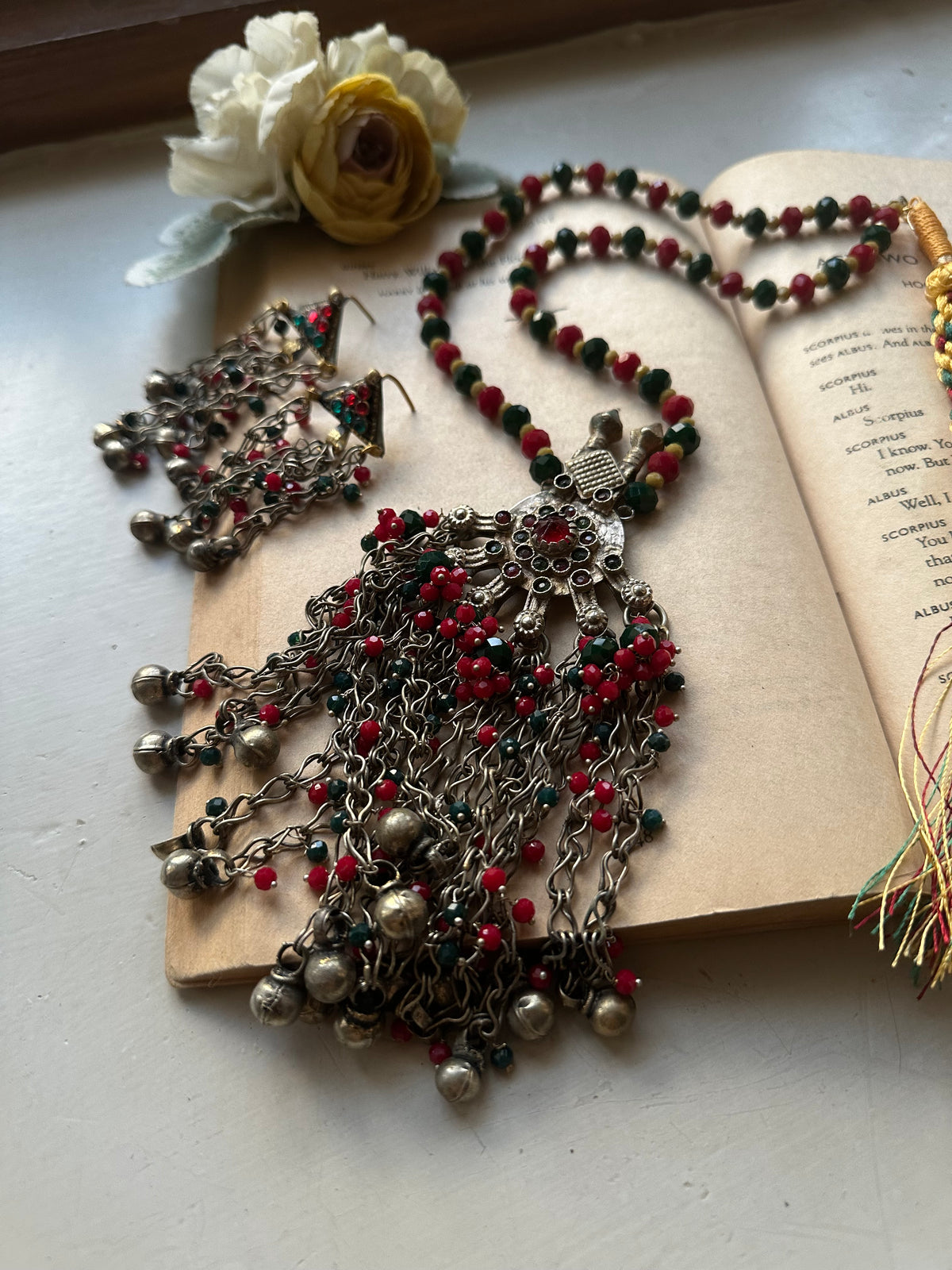 AANYAA MALA SET [INCLUDES A MALA AND EARRINGS PAIR]