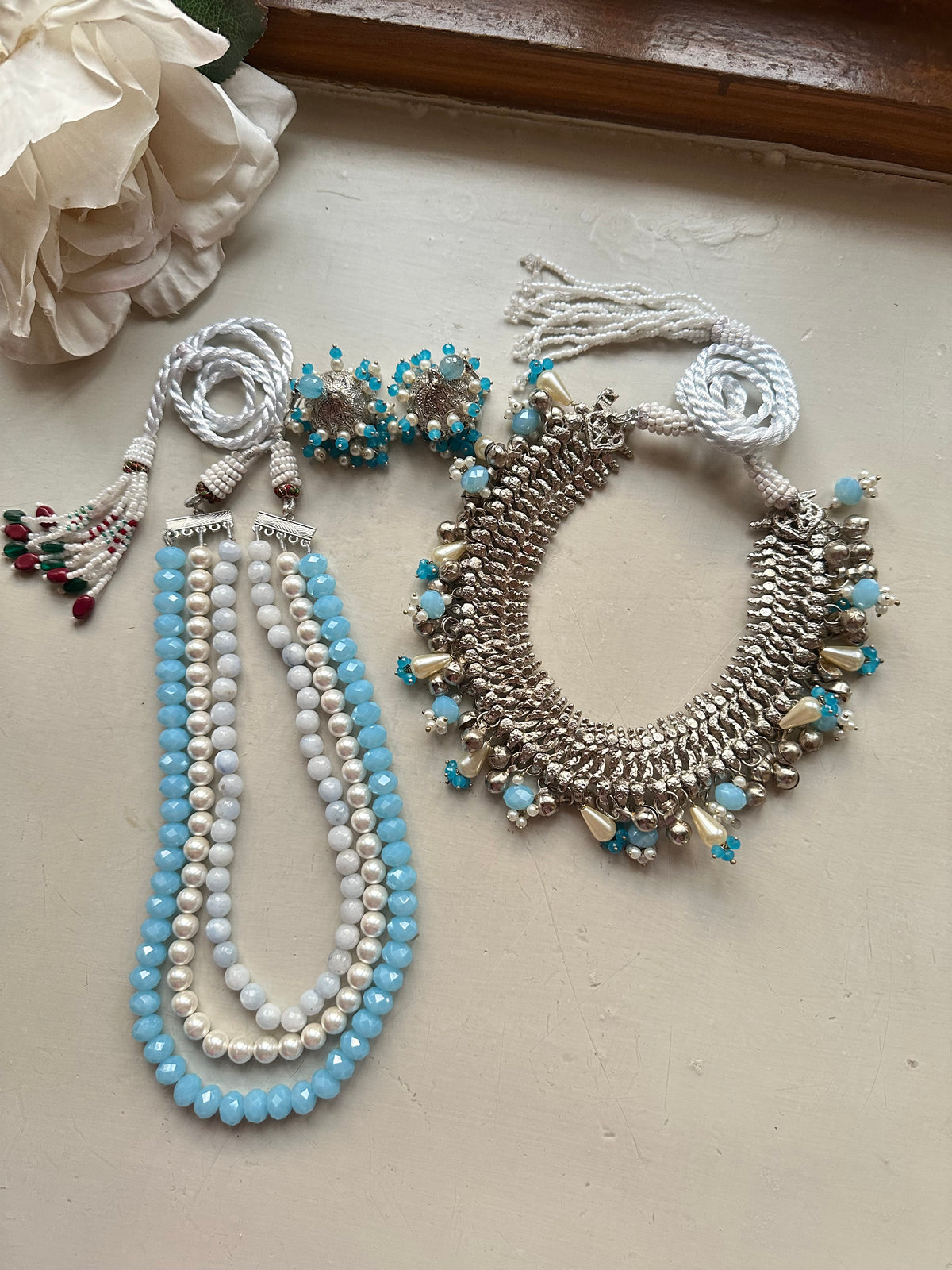 JALPARII MALA [SHELL PEARLS AND SEMI PRECIOUS STONES ]