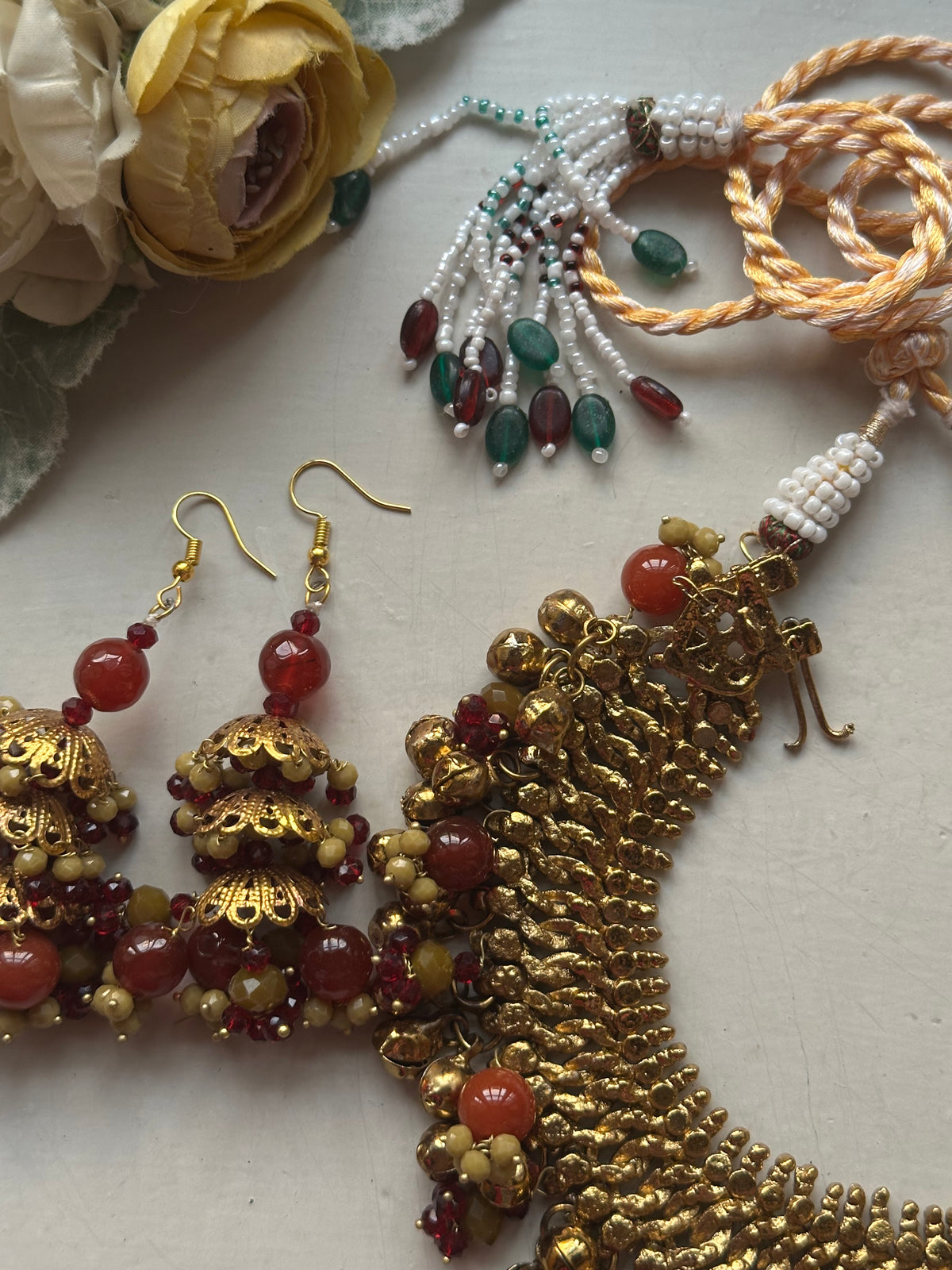 ZARNOOR VINTAGE SET [ INCLUDES A CHOKER AND A JHUMKA PAIR]