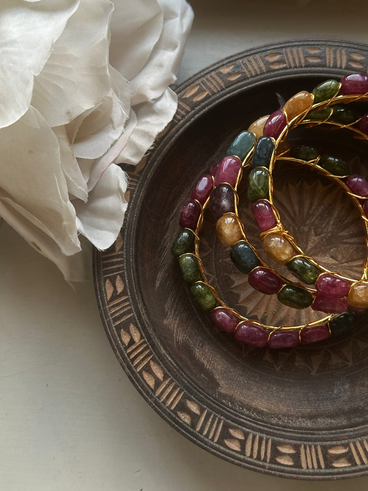 ALWINAA BANGLE [GOLDEN POLISH] [SIZE 2.6] [ONLY ONE BANGLE]