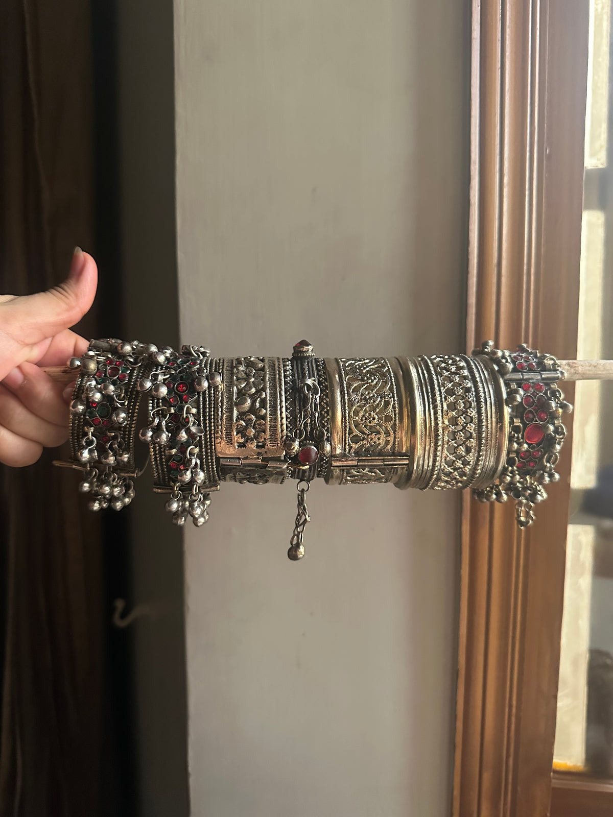 RANGEENA VINTAGE HANDCUFF [ONE HANDCUFF]