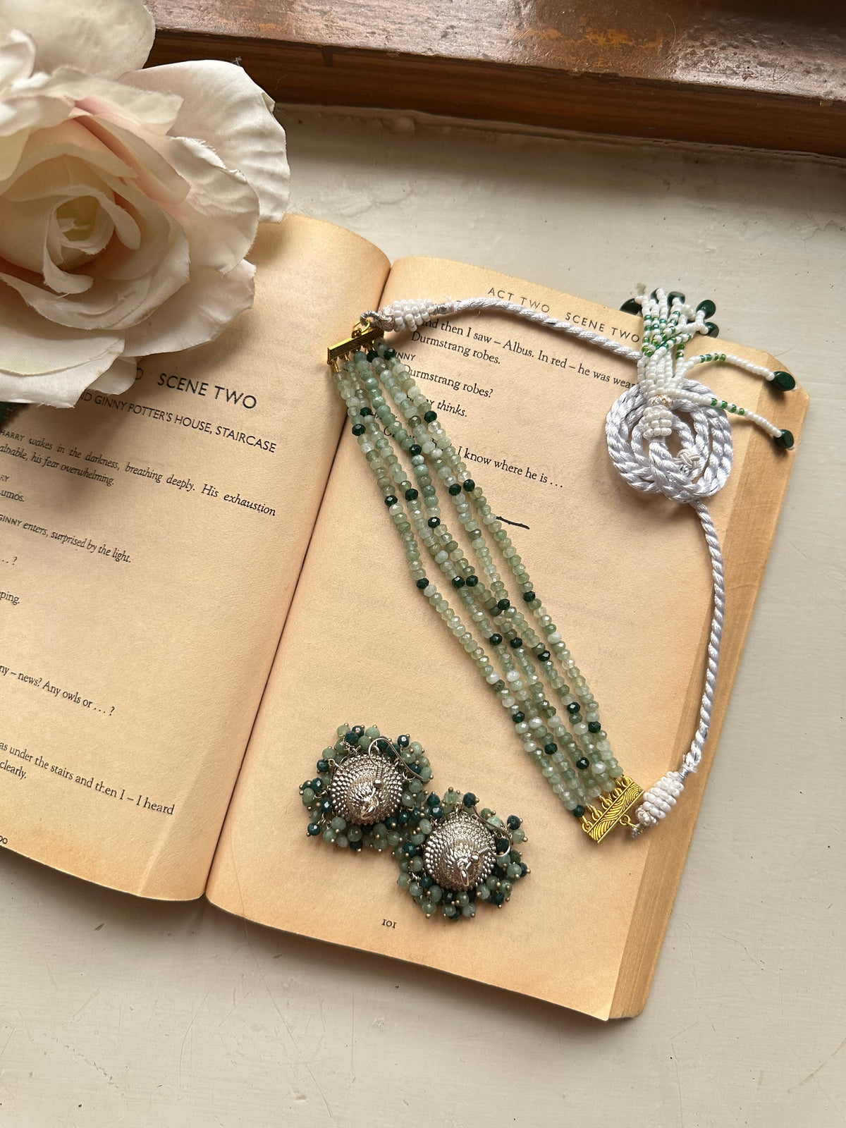 HEER CHOKER [SEMI PRECIOUS STONES]