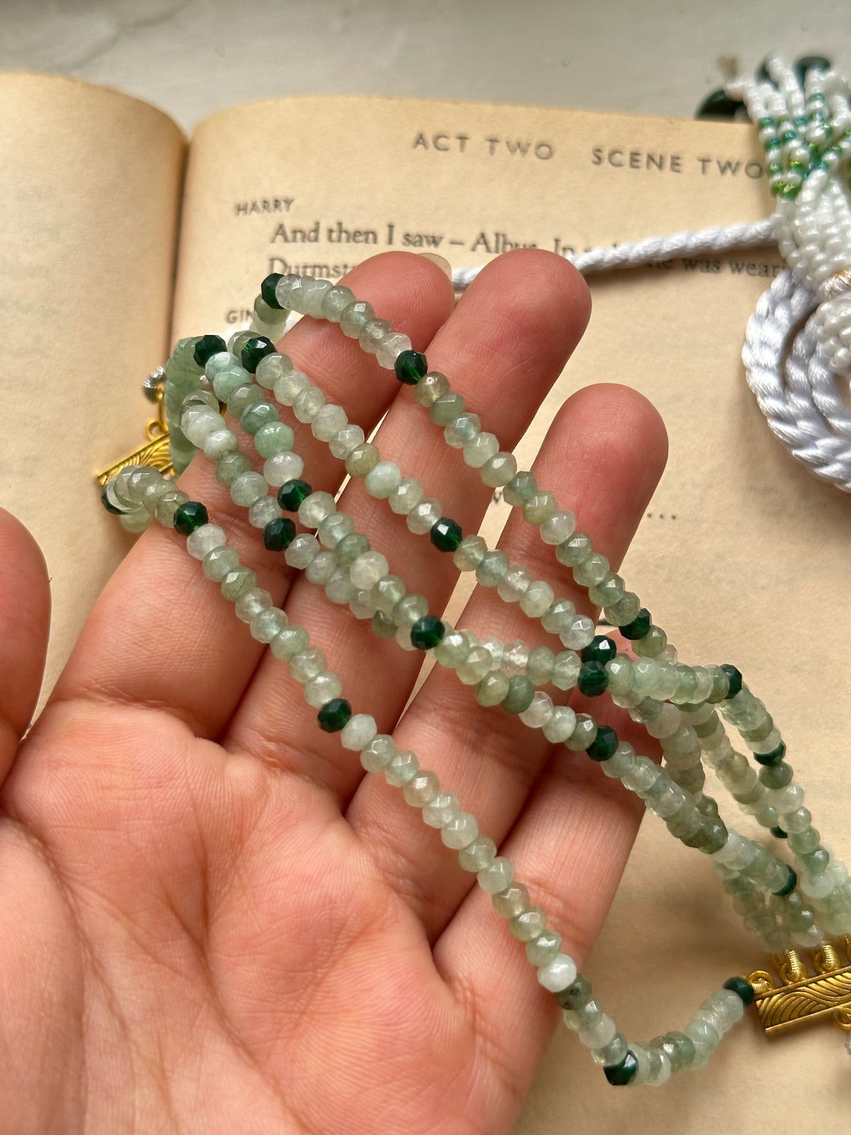 HEER CHOKER [SEMI PRECIOUS STONES]