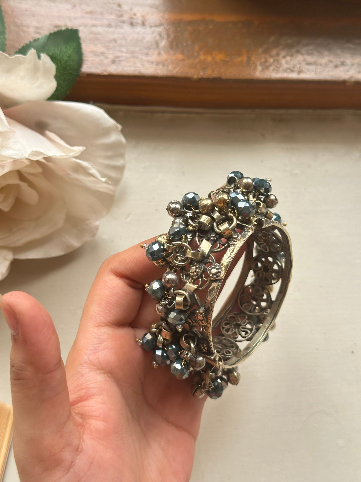 MEHERGUL VINTAGE HANDCUFF[ONE HANDCUFF]