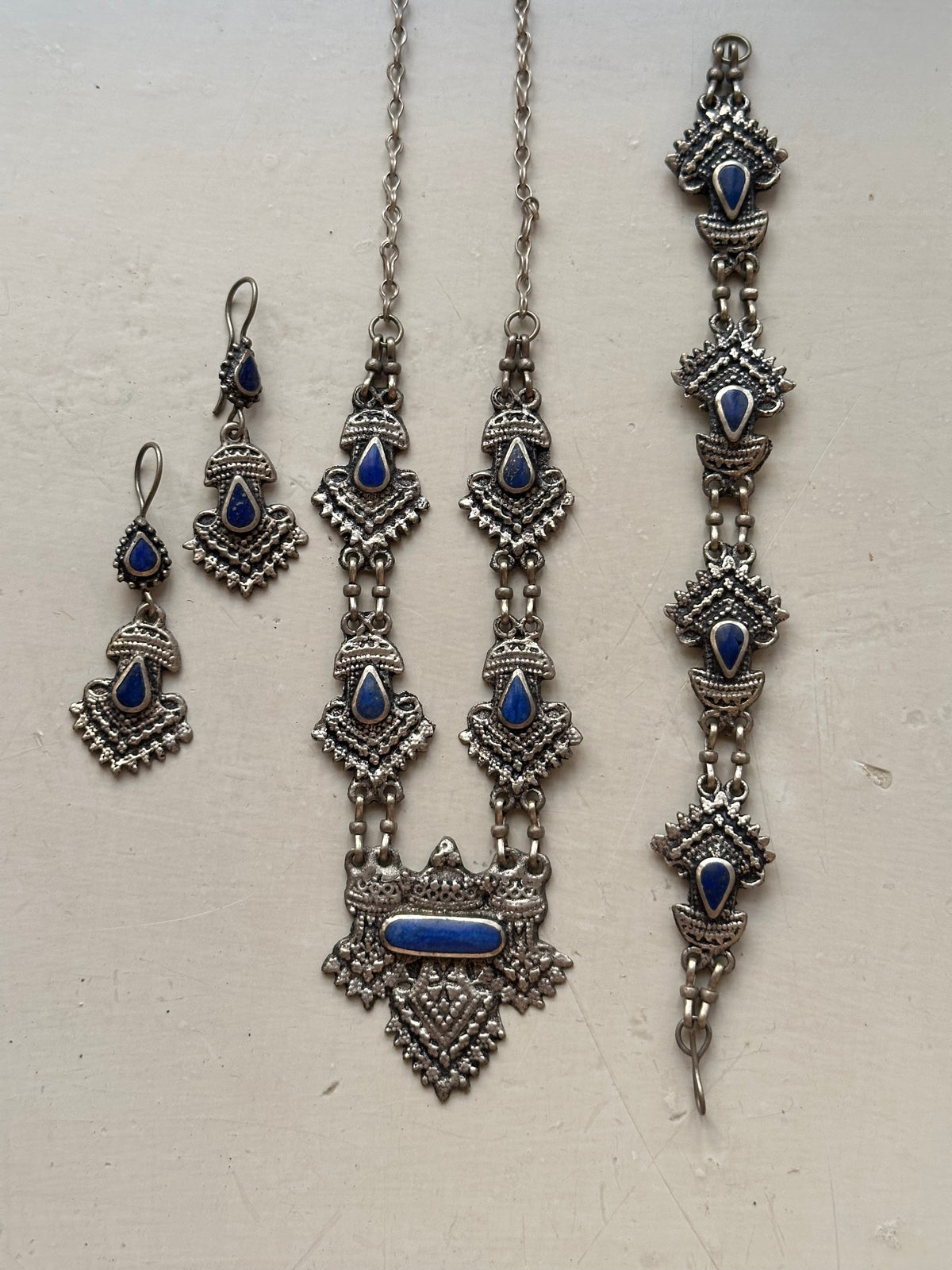 LAPIS VINTAGE MALA [ONLY MAALA]