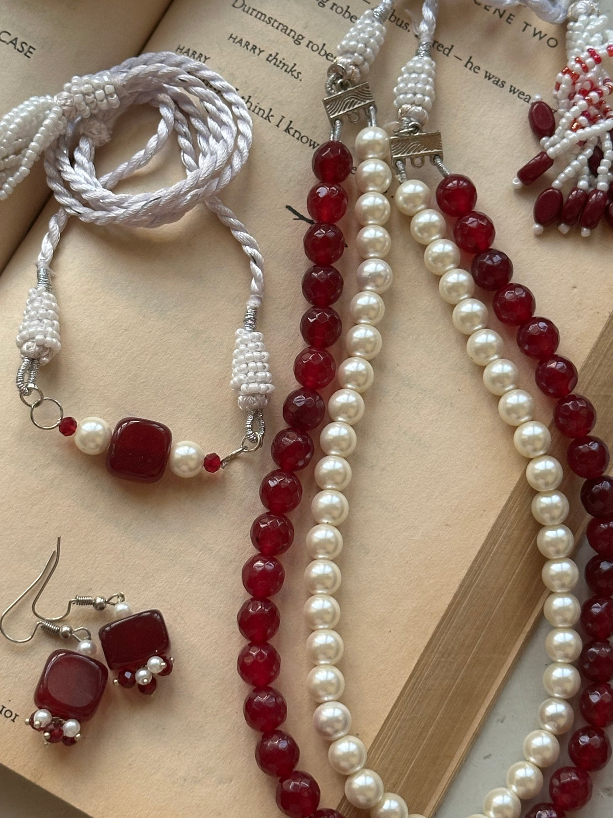 FAUZIA SET [INCLUDES CHOKER,  EARRINGS AND MALA]