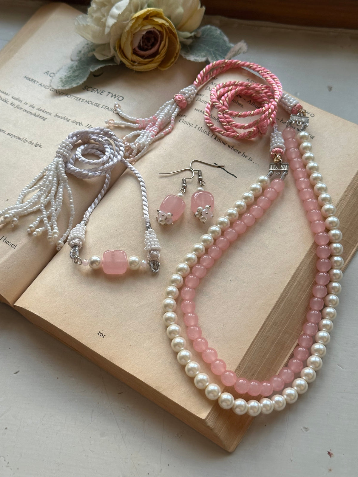GULABI PARI SET [INCLUDES CHOKER, EARRINGS AND MALA]