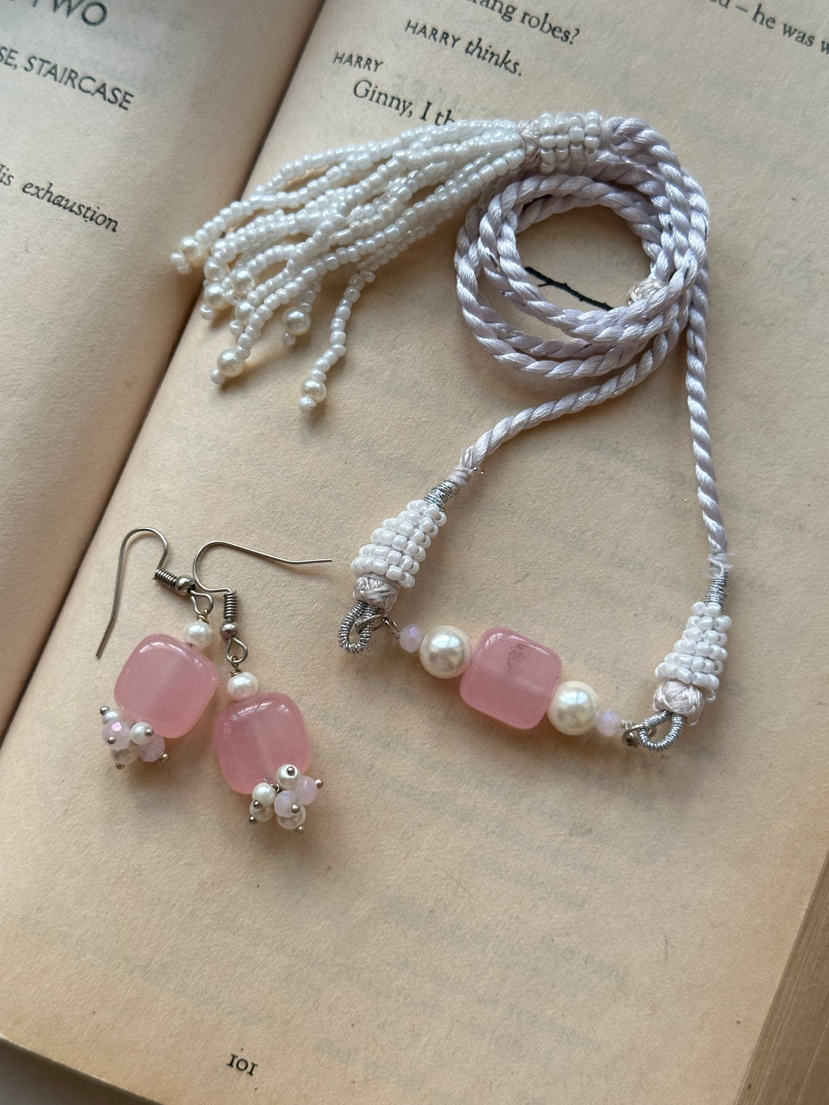 GULABI PARI CHOKER SET [CHOKER WITH EARRINGS]