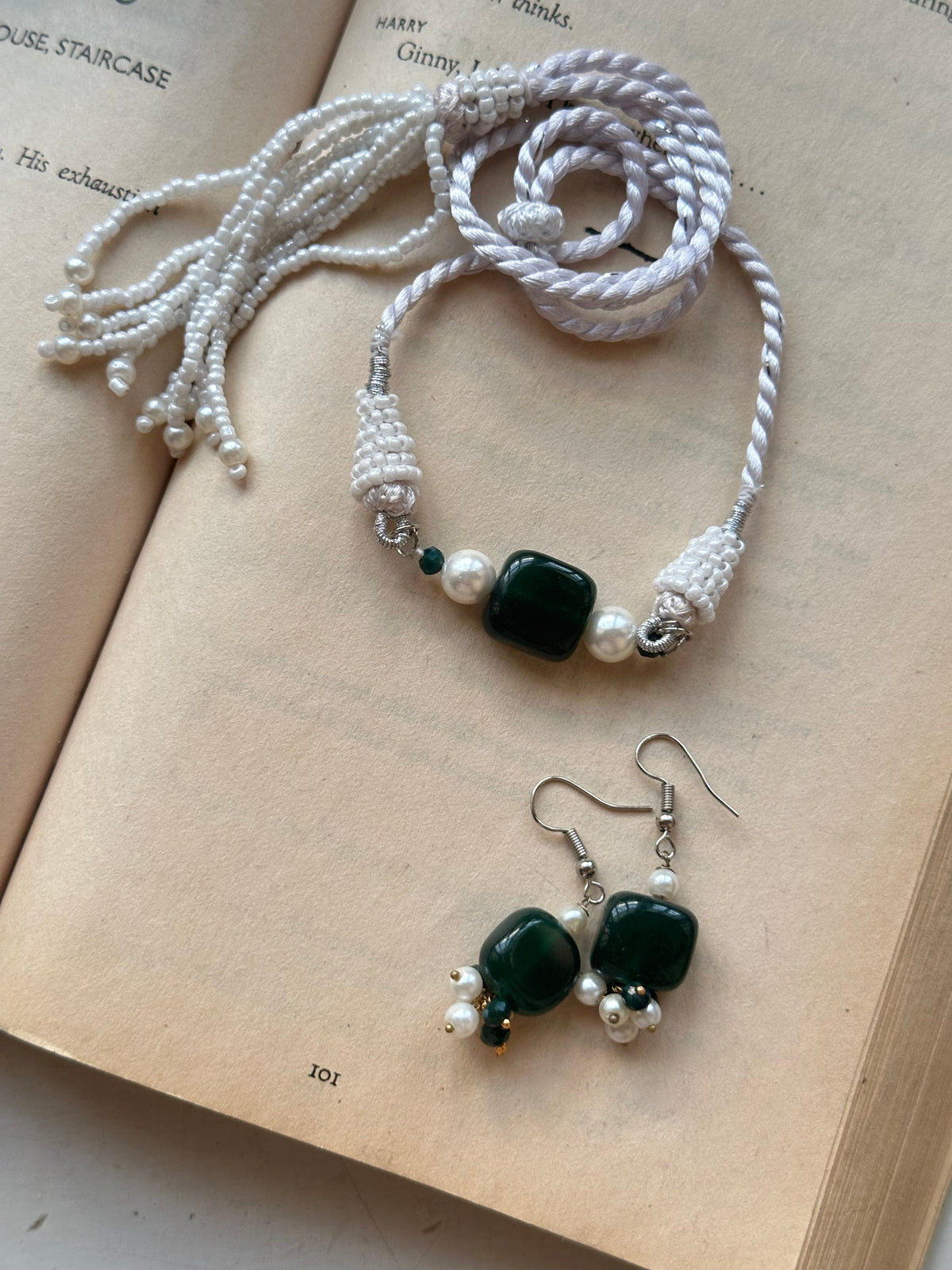 ZEENIA CHOKER SET [CHOKER WITH EARRINGS]