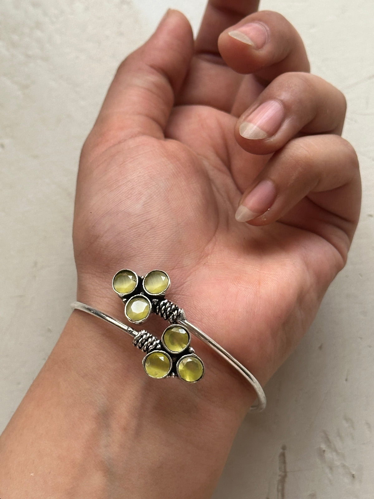 GULANDAAM HANDCUFF